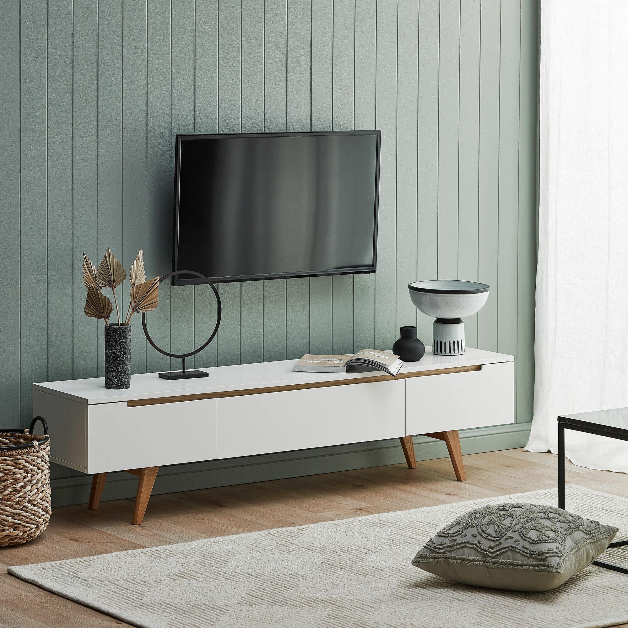 Tv Unit | White & Wooden | 160 x 40 x 40 | TV67